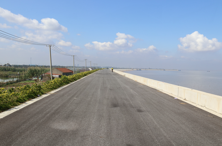 海門市海堤龍橋至啟海交界段加固工程竣工驗收